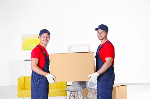 Local flat removals support in Holland Park residential streets
