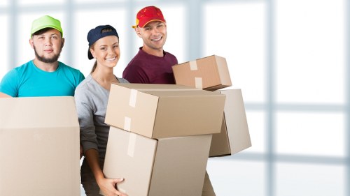 Moving service for flats and period homes in Holland Park
