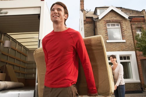 Commercial and residential truck hire service around Holland Park